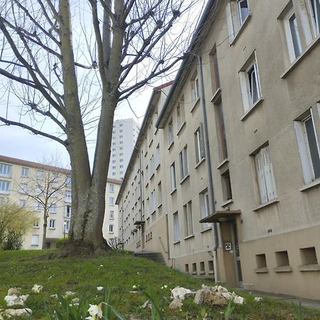 Апартаменты A 5 Min De Paris! Ле-Кримлен-Бисетр Экстерьер фото